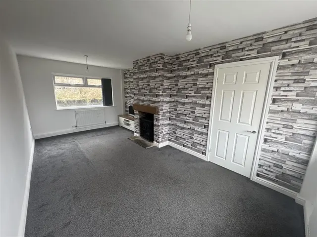 Wardle Crescent, Keighley, BD21, photo 2