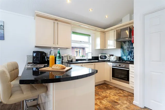 Borwick Lane, Dock Acres, LA6, photo 3