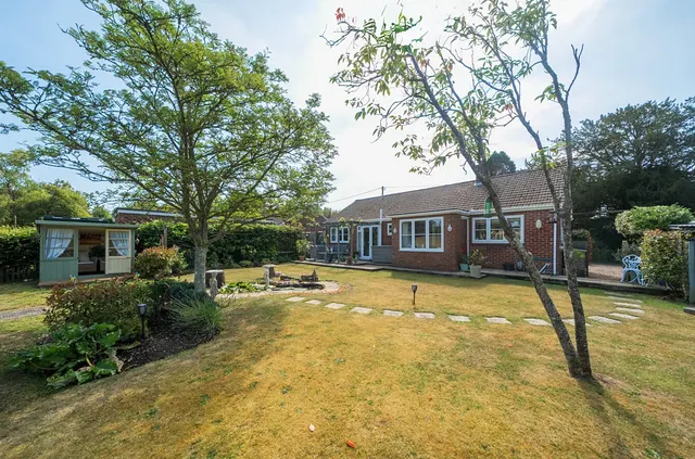 Wood Lane, Bramdean, SO24, photo 1
