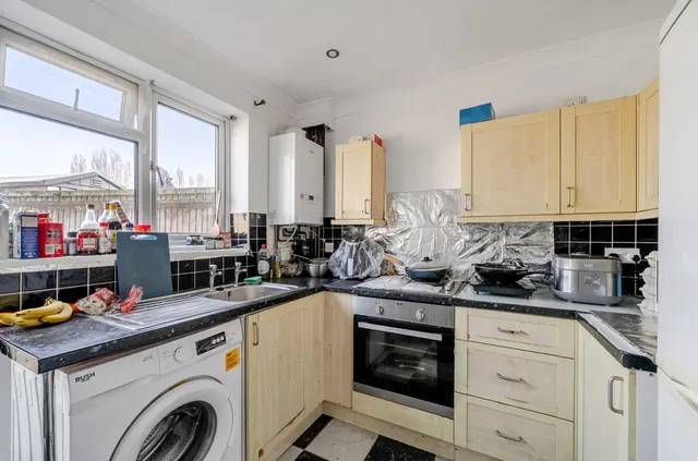 Langhorn Road, Swaythling, SO16, photo 3