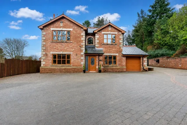 Belgrave Road, Darwen, BB3, photo 1