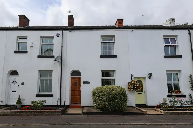 Partington Street, Rochdale OL11 3DG, photo 1