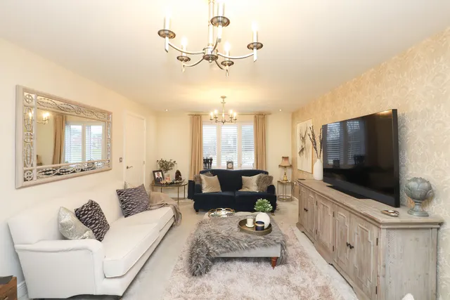 Baker Road, Wingerworth, S42, photo 3
