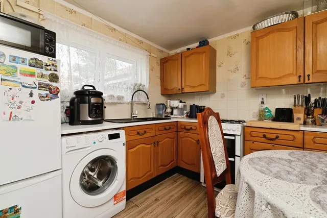 Photo 3 — Westbury Road, Barking, IG11