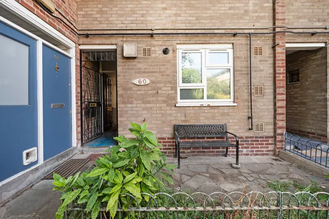 Photo 2 — 60 Morland Estate, Richmond Road, London