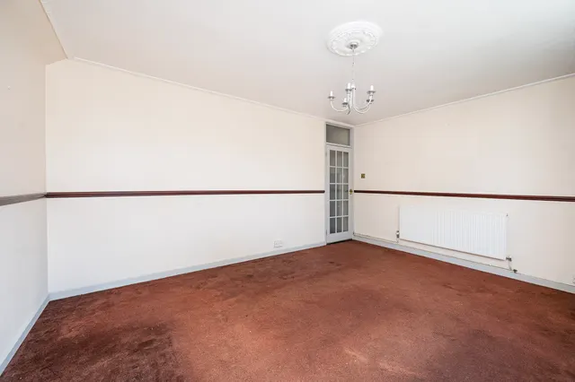Photo 3 — 60 Morland Estate, Richmond Road, London