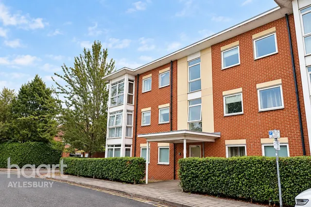 Kerr Place, Aylesbury, HP21, photo 1