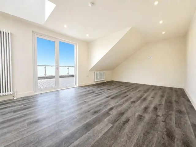 Tankerville Drive, Leigh-on-Sea, SS9, photo 3