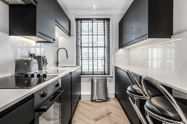 Cornwall Terrace Mews, Marylebone, NW1, photo 3