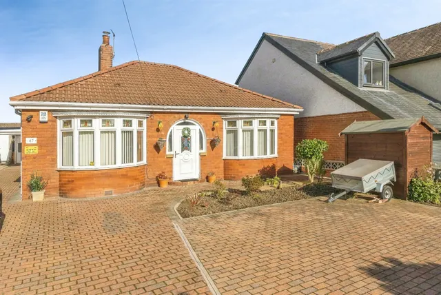 Broadowler Lane, Ossett, WF5, photo 1