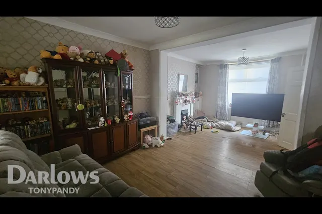 Ynyscynon Road, Trealaw, CF40, photo 1