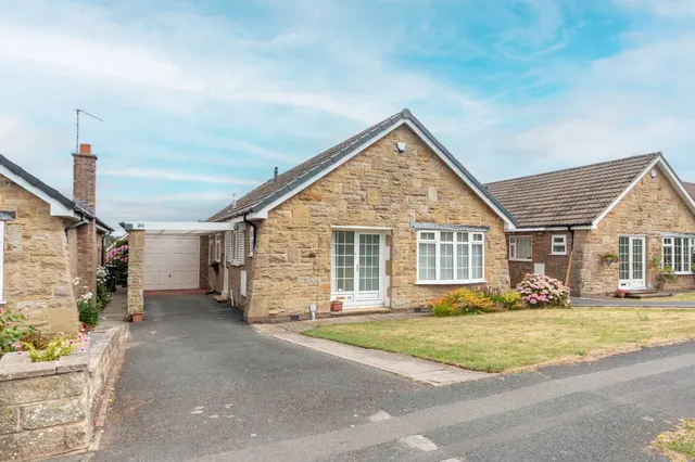 Hawksworth Drive, Menston, LS29, photo 1