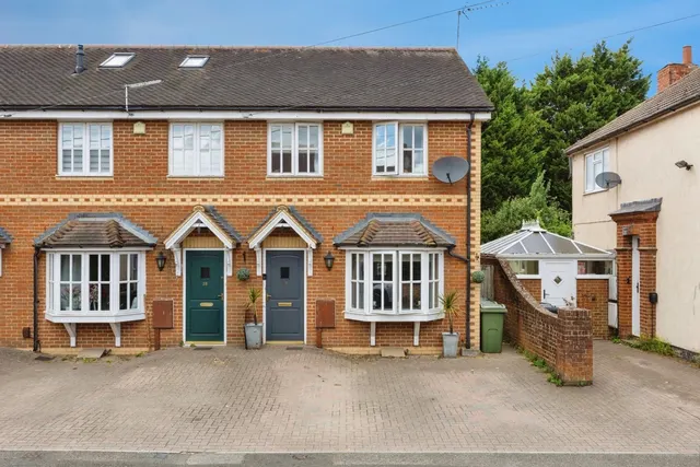 Grange Road, Farnham, GU10, photo 1
