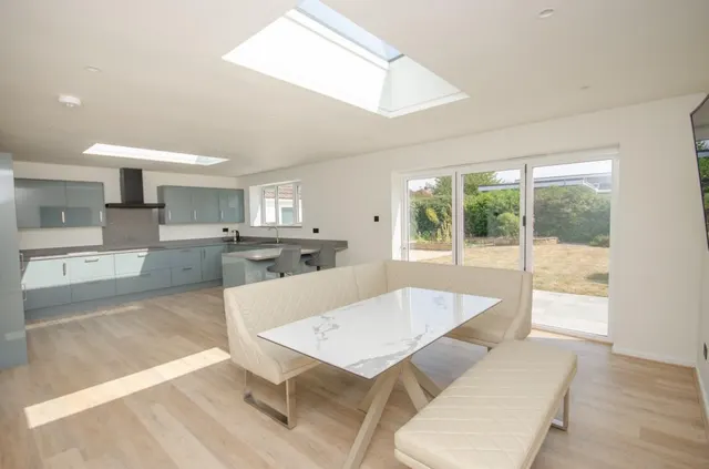 Sandringham Avenue, Downend, BS16, photo 2