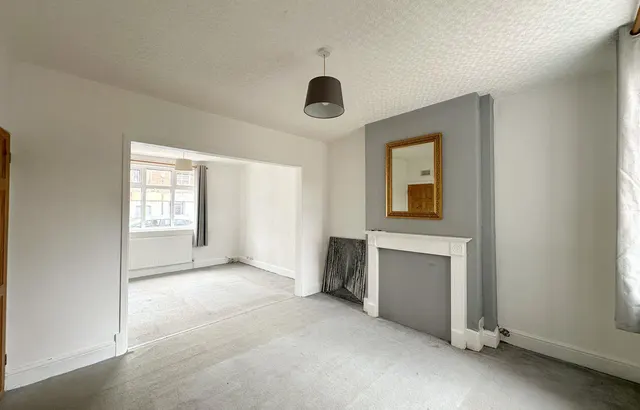 Station Road, Desborough, NN14, photo 3