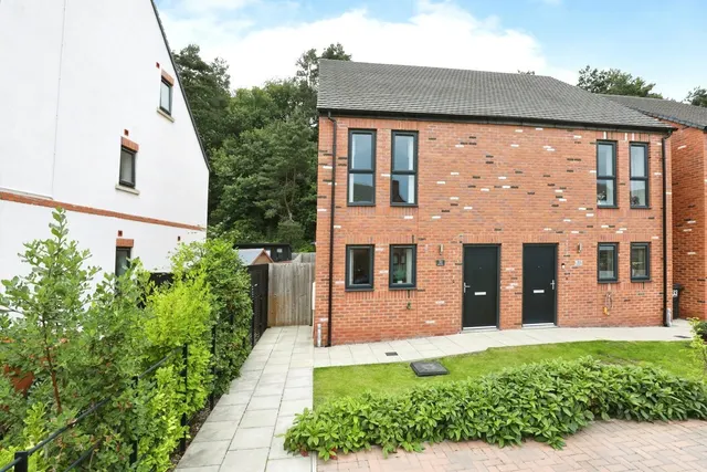 Mara Drive, Oakmere, Northwich, Cheshire, CW8, photo 1