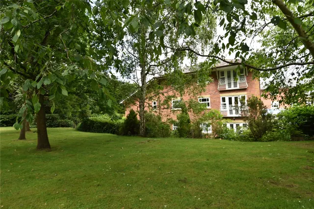Photo 2 — Worcester Road, Droitwich, Worcestershire, WR9 8AH
