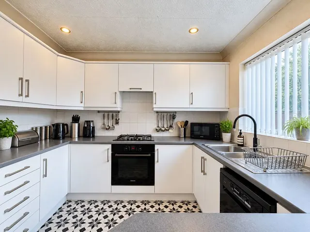 Rowdale Road, Great Barr, B42, photo 2