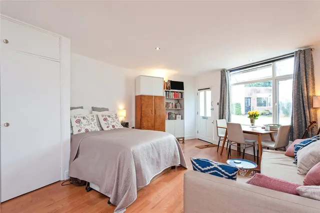 Leigham Court Road, London, SW16, photo 2
