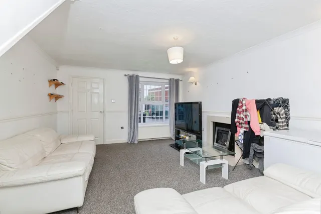 Wolsey Way, Syston, LE7, photo 2