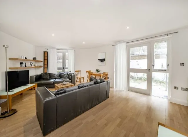 Lady Margaret Road, Tufnell Park, N19, photo 1