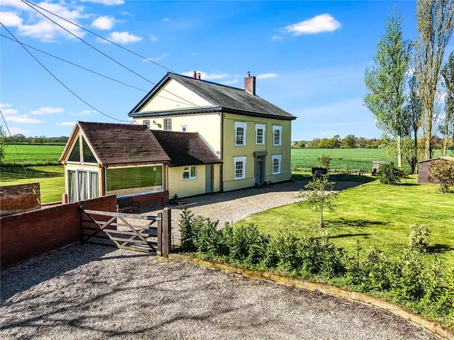 Hilliards Road, Great Bromley, Colchester, CO7 7UT, photo 1