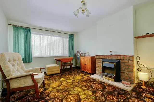 Glebe Road, Sawtry, PE28, photo 2
