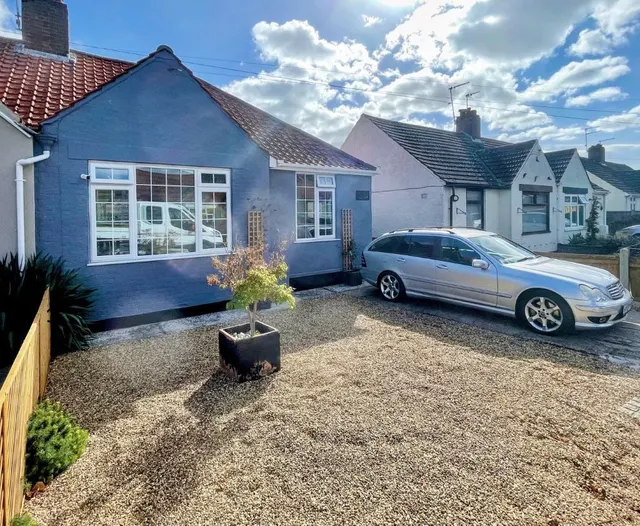 Summerfield Gardens, Lowestoft, NR33, photo 1