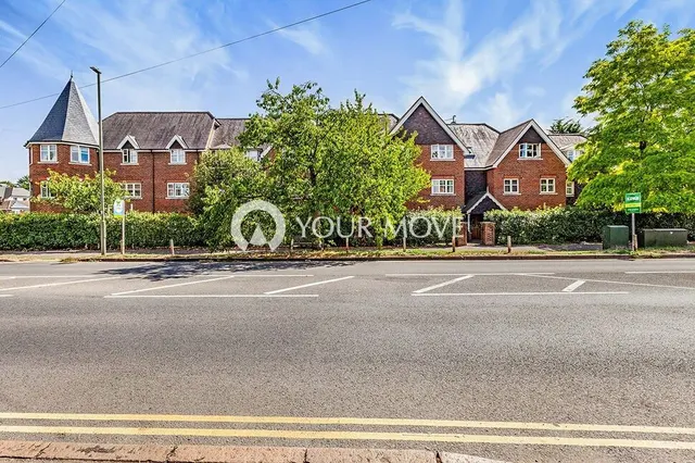 Albany Place, Egham, Surrey, TW20, photo 1