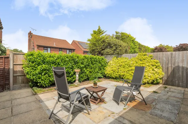 Furzehall Avenue, Fareham, PO16, photo 3