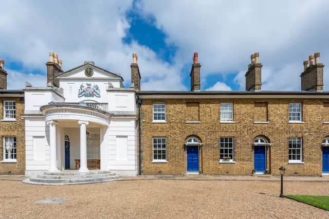 10 Goldsmiths Buildings, East Churchfield Road, London, photo 1