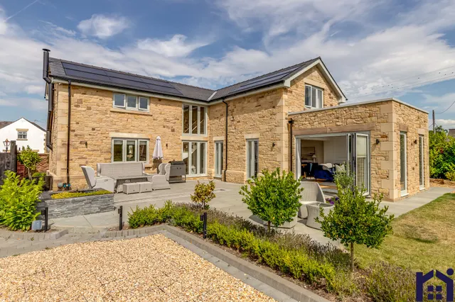 Greystone Cottage, Lydiate Lane, Eccleston, Chorley, PR7 6LX, photo 1