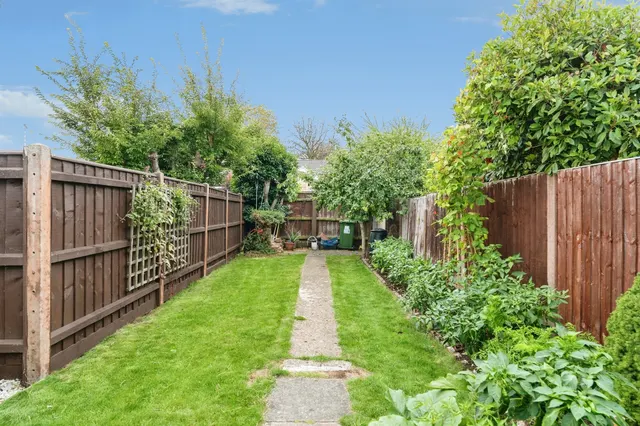 Woodfield Avenue, Huntingdon, PE26, photo 3