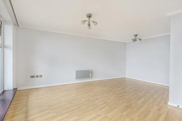 Station Approach, Woking, GU22, photo 2