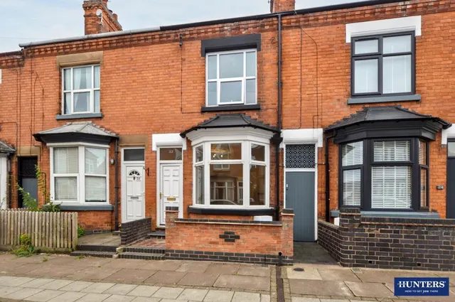 Central Avenue, Wigston, LE18, photo 1