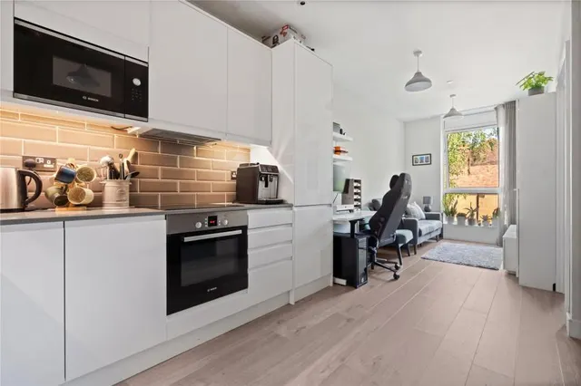 Clivemont Road, Maidenhead, SL6, photo 3