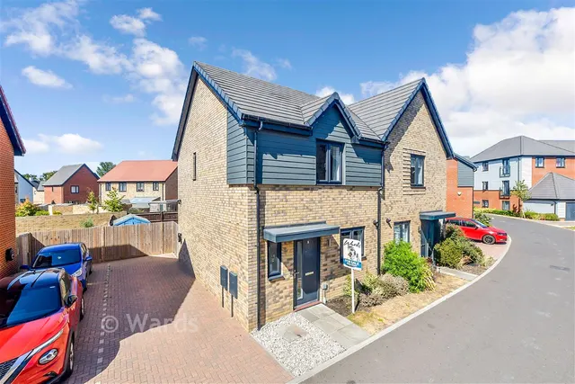 Serpentine Road, Faversham, ME13, photo 1