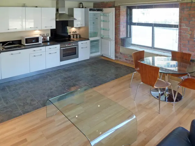 Salts Mill Road, Shipley, BD17, photo 2