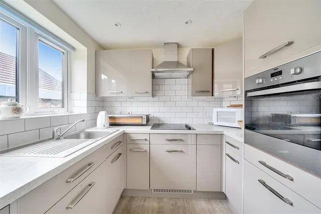 West Street, Wells, BA5, photo 2
