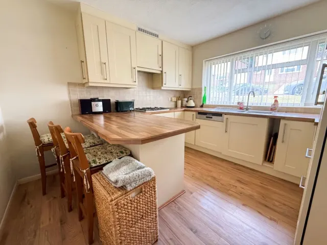 Laurel Drive, High Wycombe, HP11, photo 2