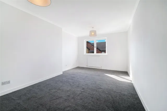 Photo 3 — Ardencraig Road, Glasgow, Glasgow City, G45