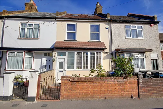 Riley Road, photo 1