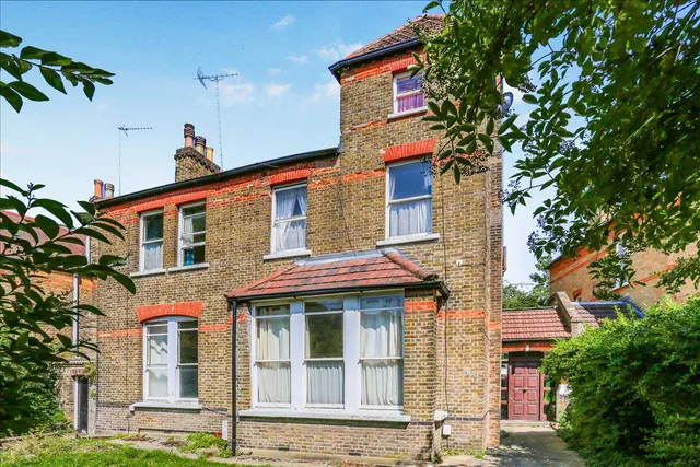 Carleton Road, London, photo 1