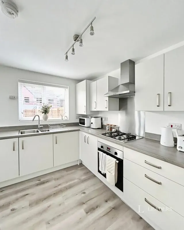 Fields Avenue, Halewood, L26, photo 2