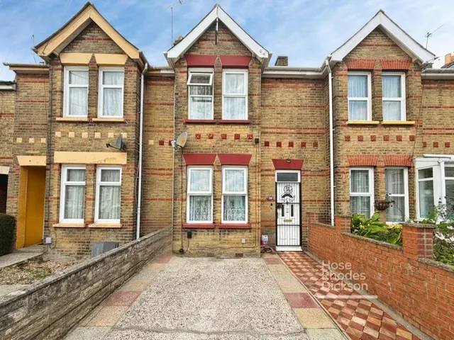 Pelham Road, Cowes, PO31, photo 1