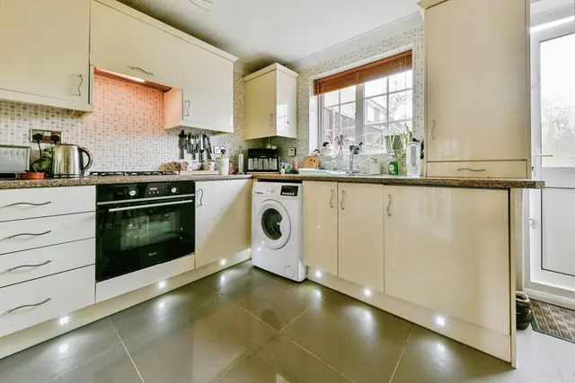 Photo 2 — Lime Close, Stevenage, Hertfordshire, SG2