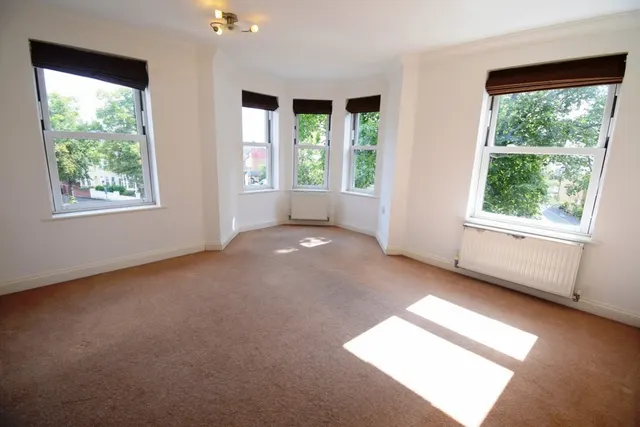 Victoria Road, Bedford, MK42, photo 3