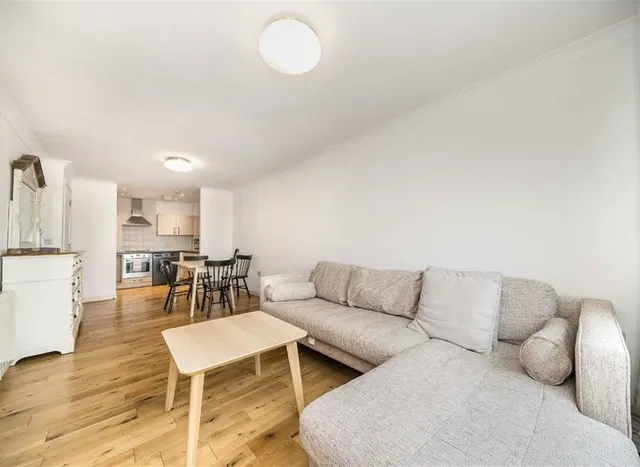Candle Street, Stepney Green, E1, photo 1