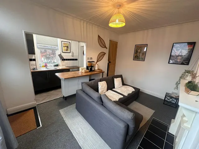 Wetherby Place, Burley, LS4, photo 3