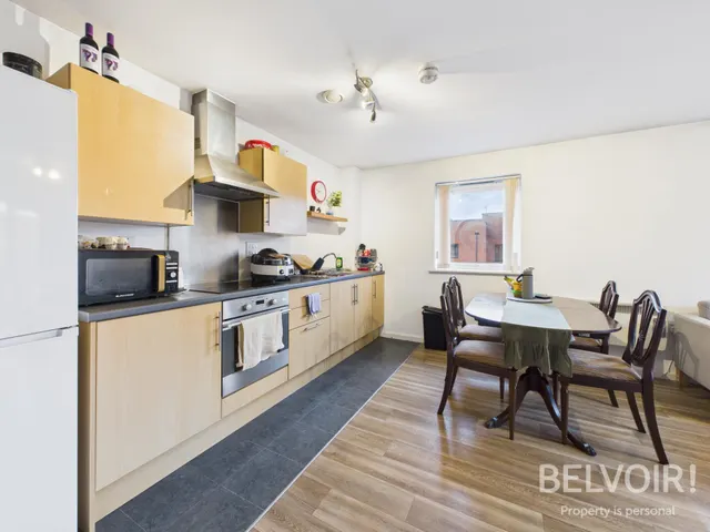 Penstock Drive, Stoke On Trent, ST4, photo 2